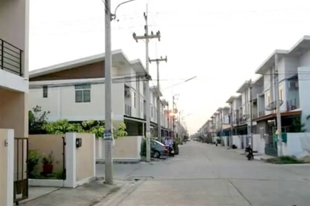 กนกพร คลอง 3