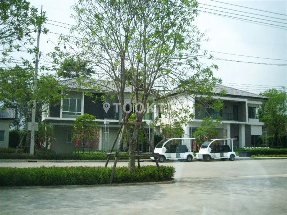 เซนโทร พหลฯ-วิภาวดี