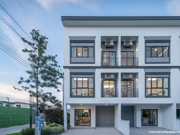 ลุมพินี ทาวน์เพลส สุขุมวิท-ศรีนครินทร์