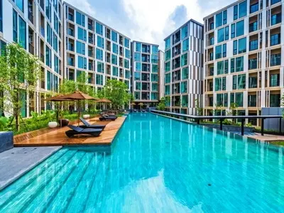 เดอะ เบส อัพทาวน์ ภูเก็ต