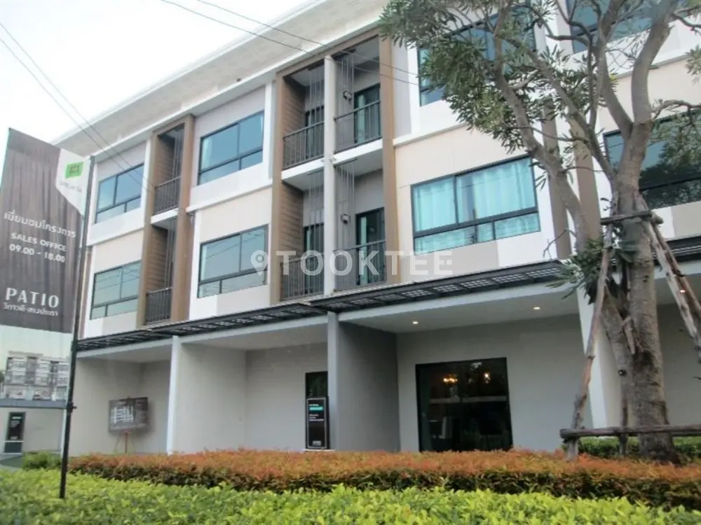 พาทิโอ วิภาวดี - สรงประภา