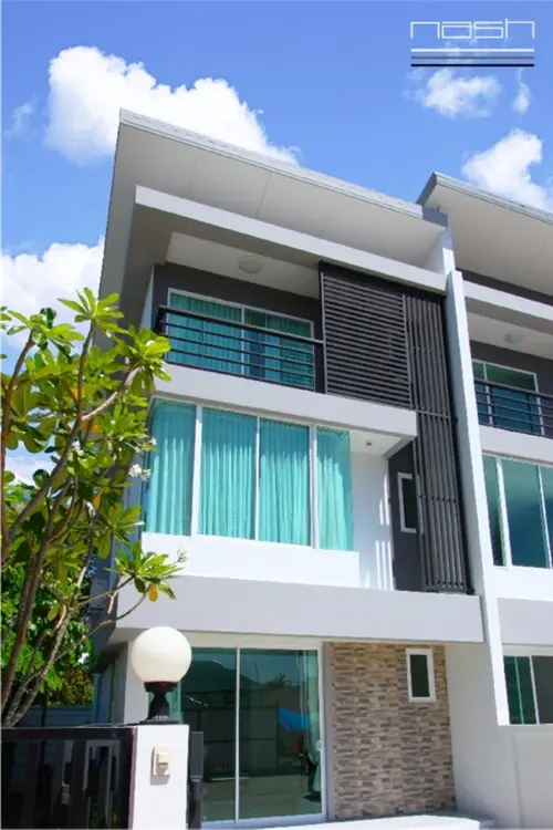 แนช ทาวน์โฮม