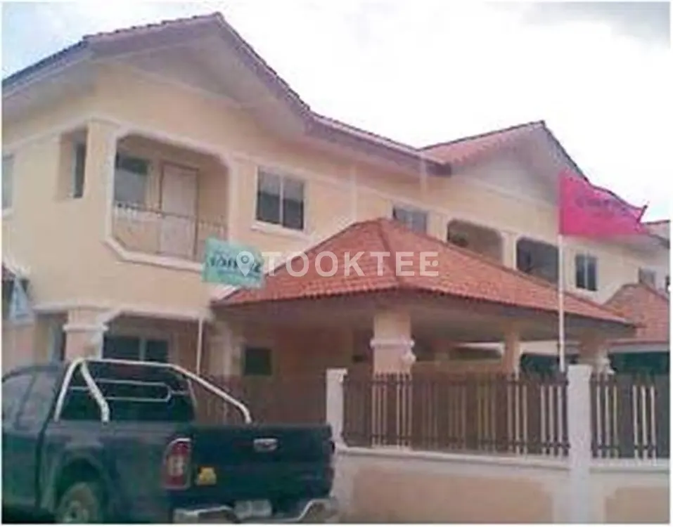 เอกกวินทาวน์โฮม-เลียบคลองสอง