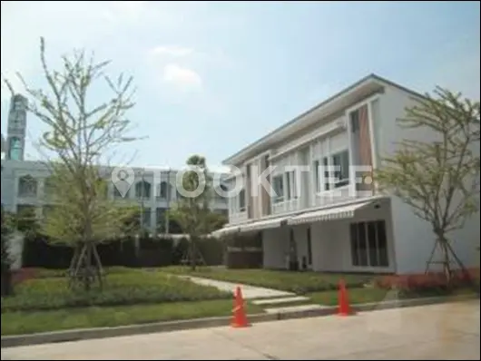 ไซมิส บลอสซั่ม แอท แฟชั่น