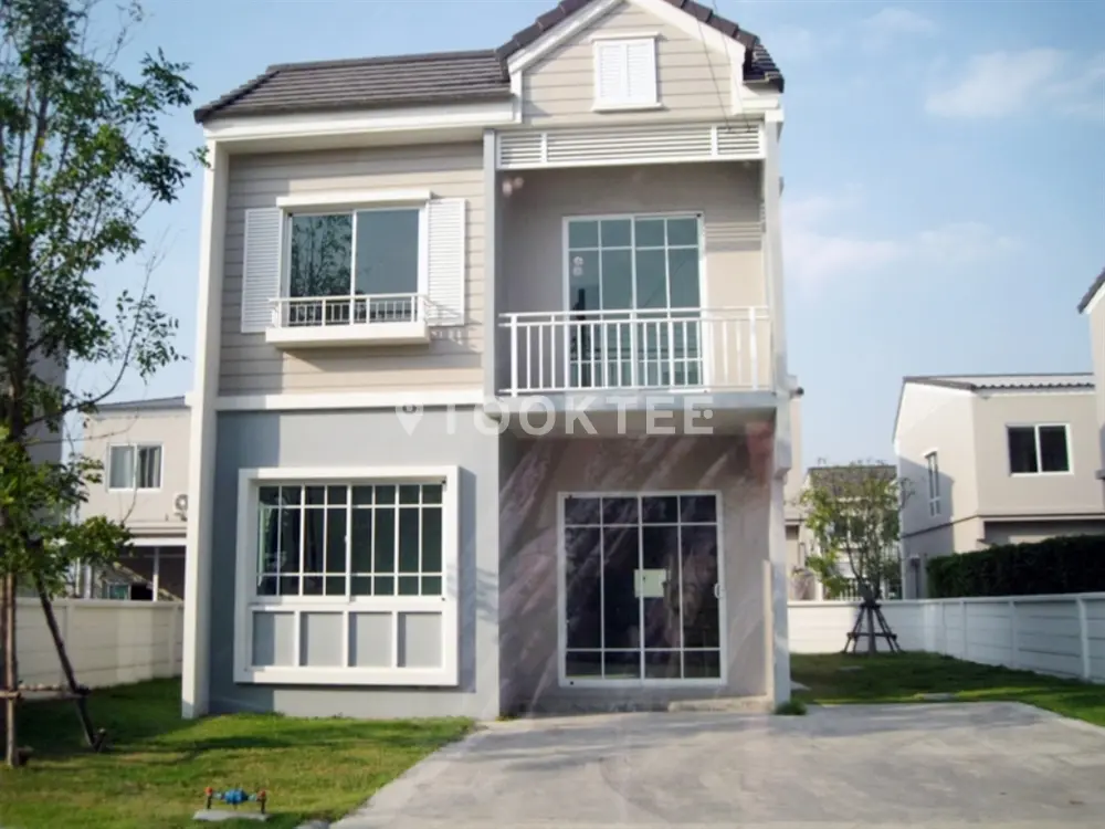 เดอะ วิลเลจ หทัยราษฎร์-วงแหวน