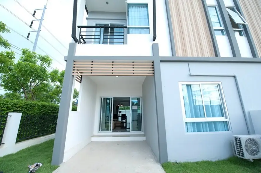 เมดิโอ้ มีนบุรี-นิมิตใหม่