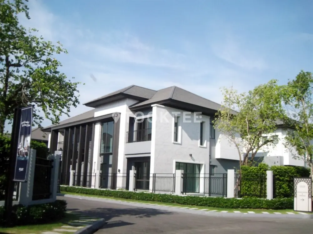 แกรนด์ บางกอก บูเลอวาร์ด รามอินทรา-เสรีไทย