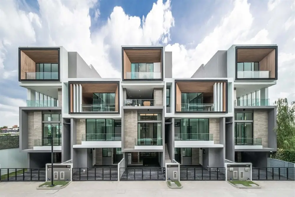 เนอวาน่า ดีฟายน์