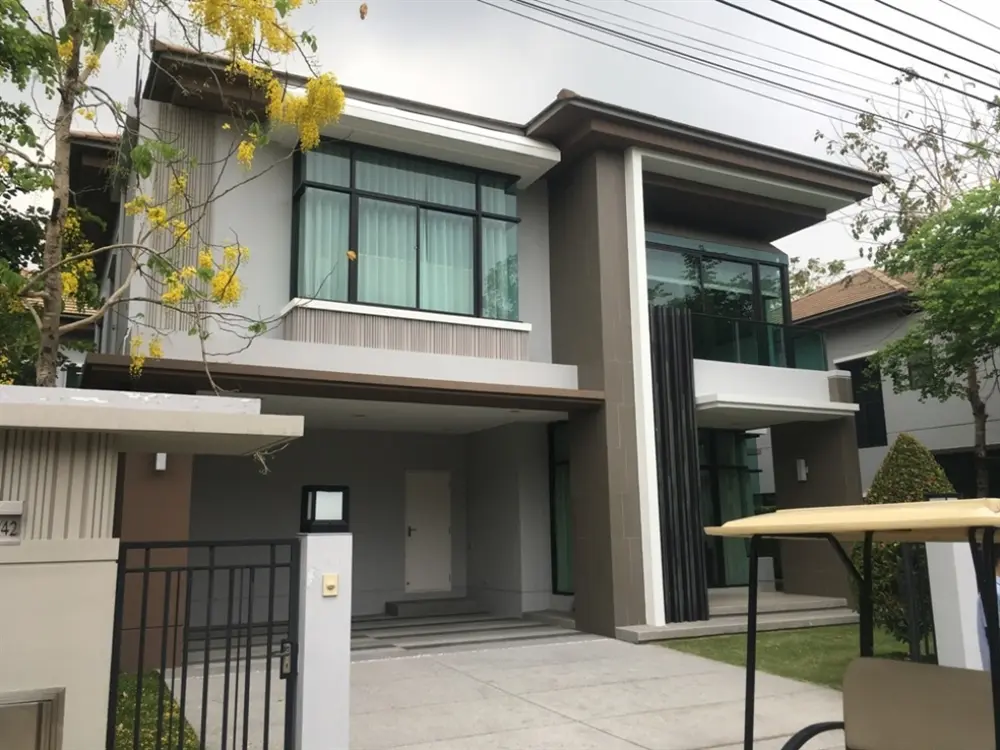 เดอะแกรนด์ อุดมสุข