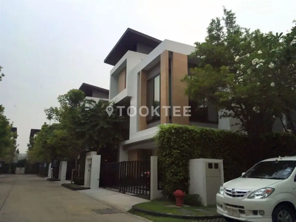 เนอวานา บียอนด์ สวนหลวง ร.9