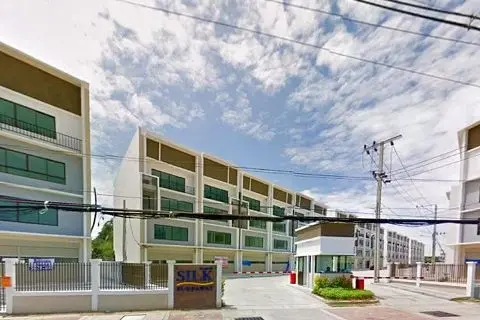 ซิลค์ สุขสวัสดิ์ โฮมออฟฟิศ