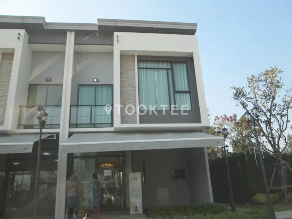 แกรนด์ พลีโน่ สุขสวัสดิ์-พระราม 3