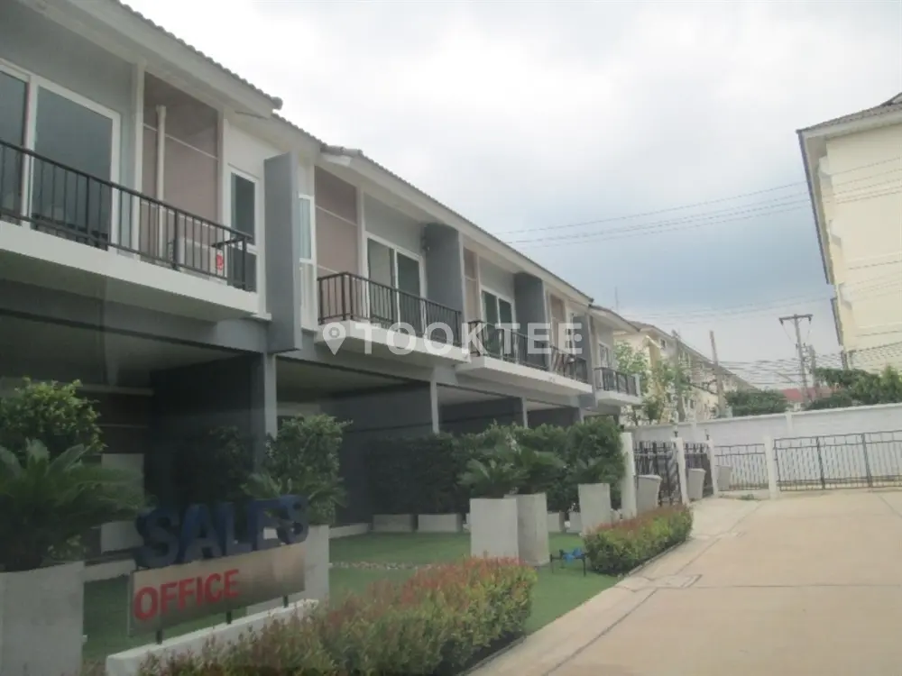 โนโว วิลล์ พุทธสาคร