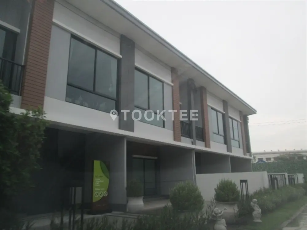 ยูนิโอ ทาวน์ เพชรเกษม 110