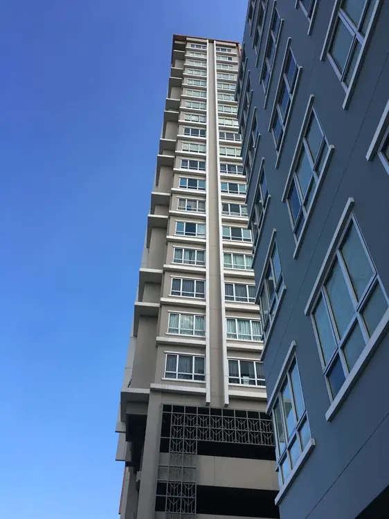 โมทีฟ คอนโด 