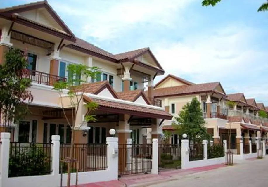 ดรีม วิลเลจ (บางกรวย-จงถนอม)