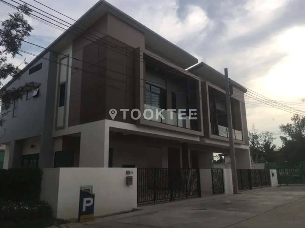 เอสเกต พรีเมี่ยม กาญจนาภิเษก (กันตนา)