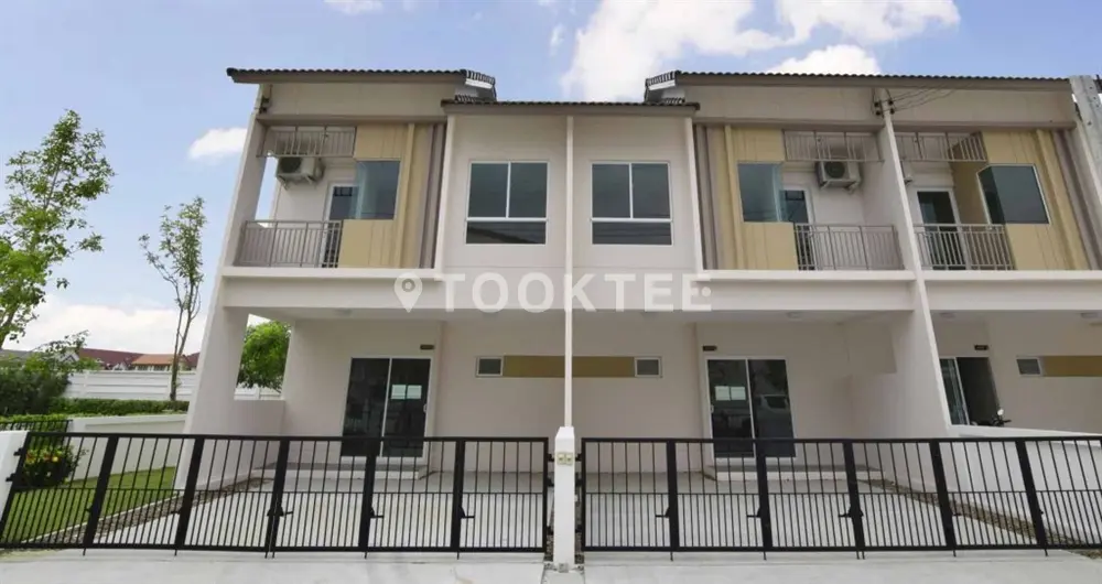 ธนาซิโอ รัตนธิเบศร์