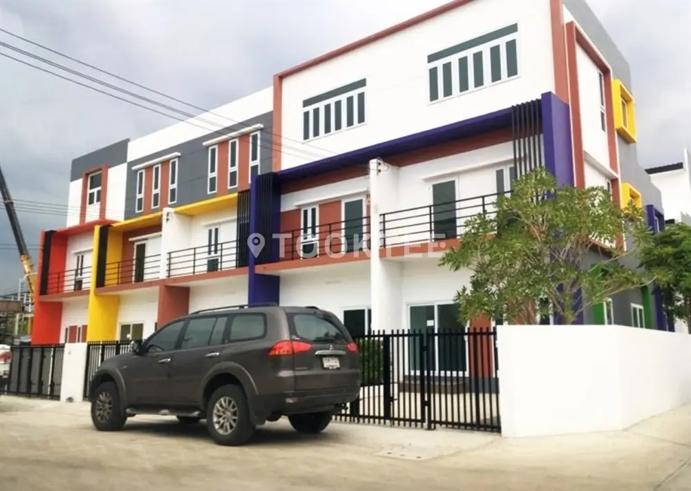 เดอะ แฮปปี้เนส กาญจนาภิเษก-เลียบคลองบางไผ่