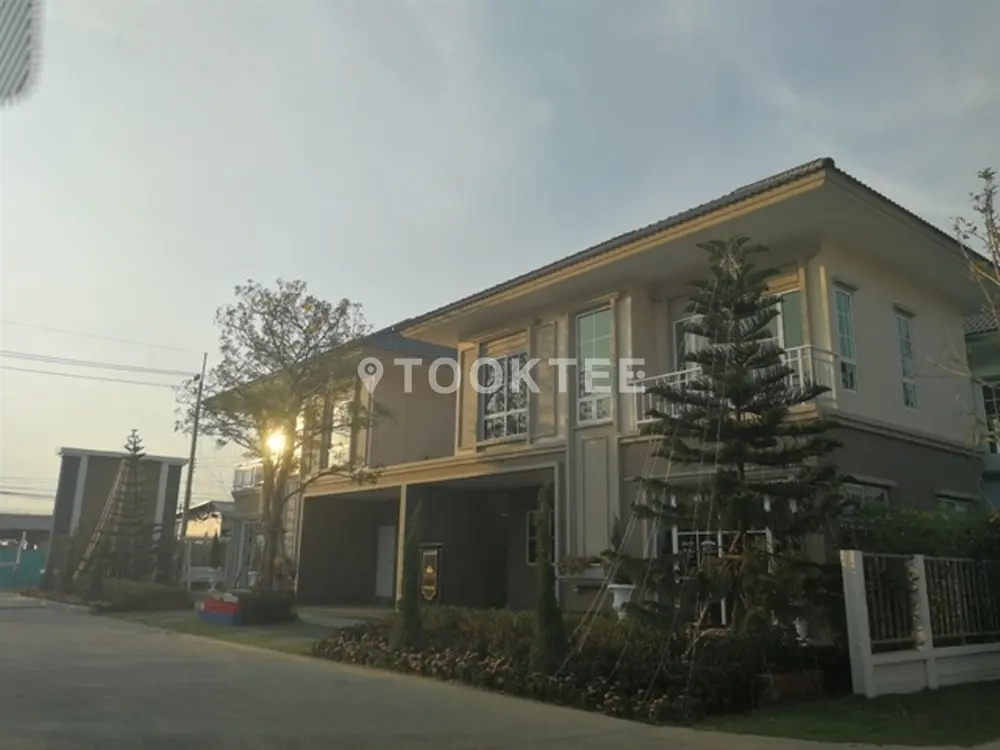 เอ็ม เวนิว