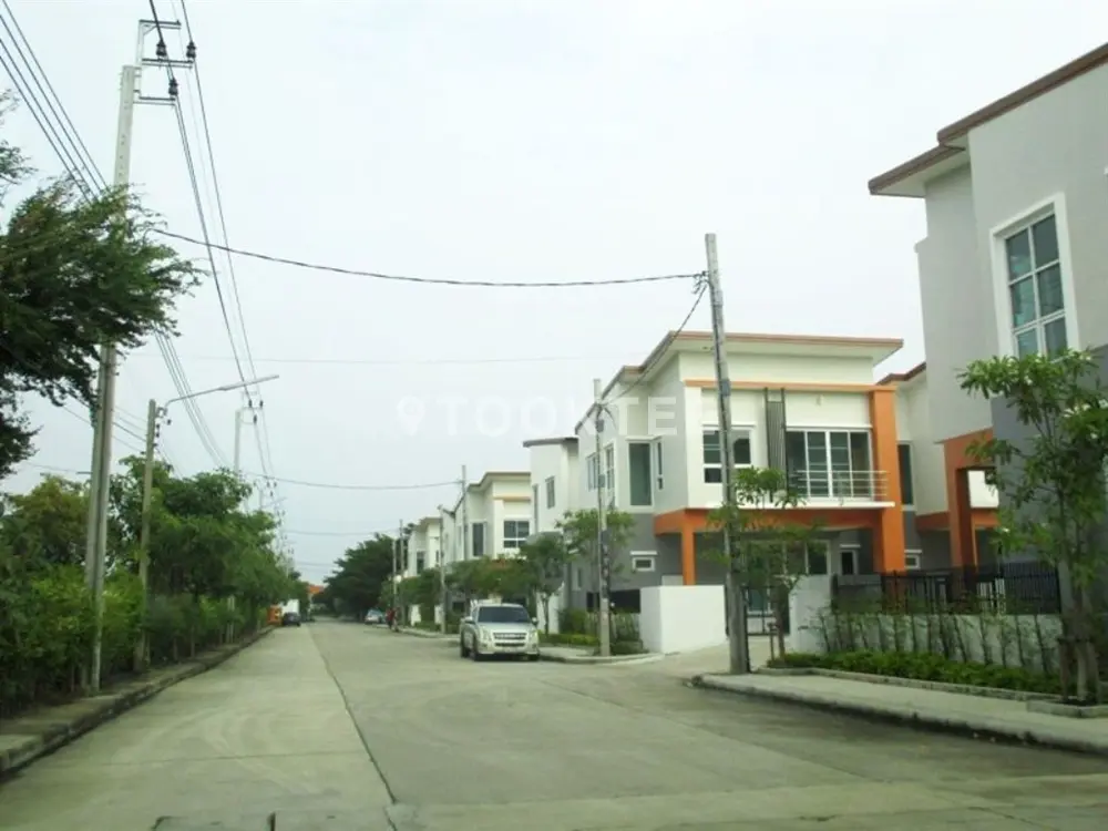 อิมพีเรียล ลากูนา บางบัวทอง