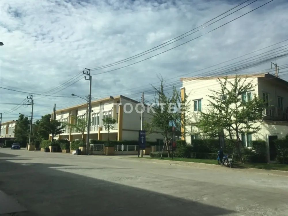 โกลเด้นทาวน์ ชัยพฤกษ์-วงแหวน