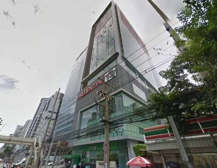 แอทสาทร,อาคาร