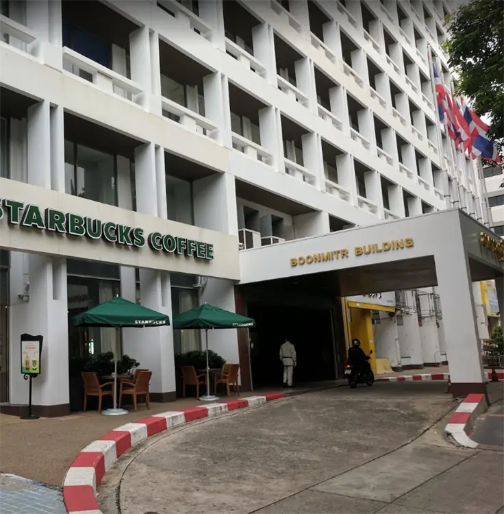 บุญมิตร,อาคาร