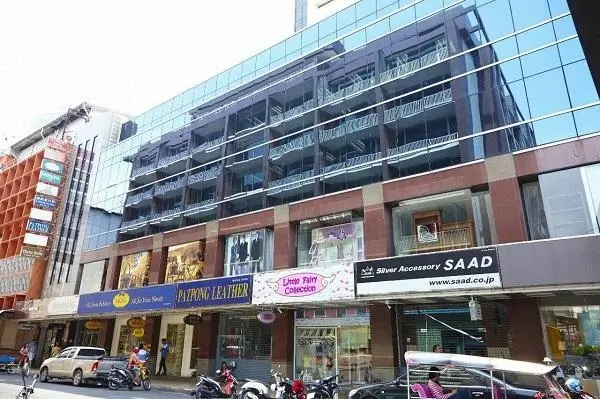 กิจพานิชย์,อาคาร