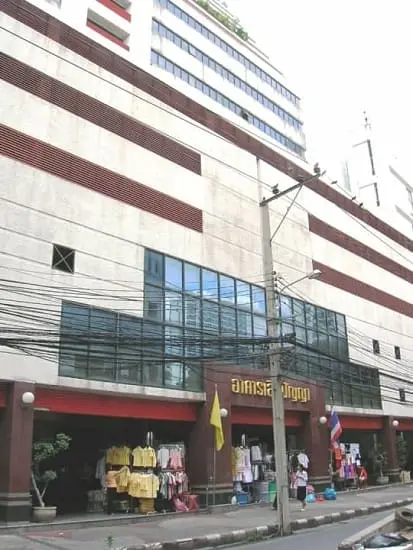 เลิศปัญญา,อาคาร