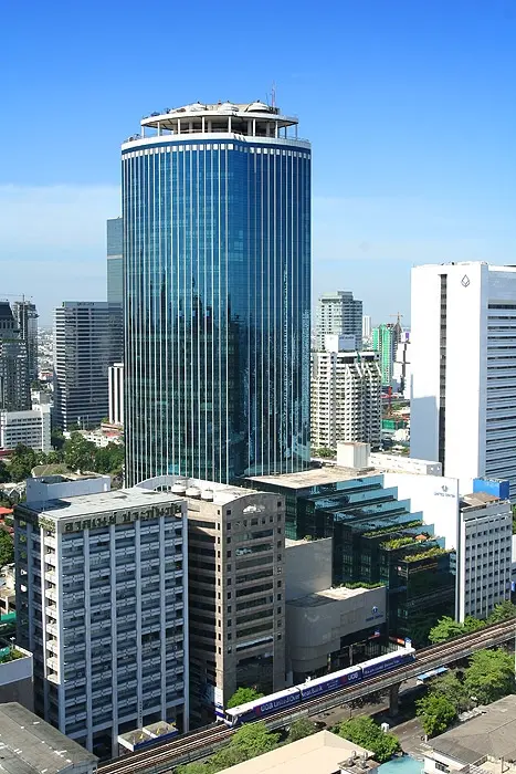 ยูไนเต็ดเซ็นเตอร์,อาคาร