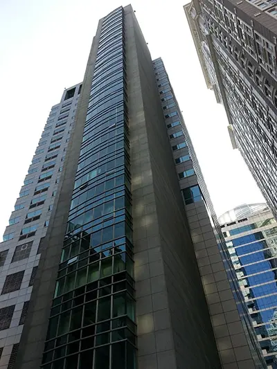 เดอะ มิลเลนเนีย ทาวเวอร์