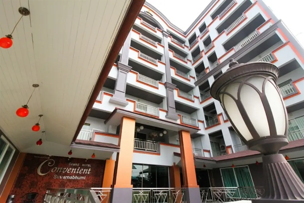 คอนวีเนียนท์ แกรนด์, โรงแรม