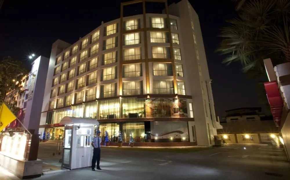 ลันตานา รีสอร์ท