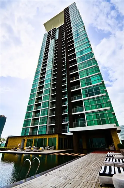 เออร์บาน่า สาทร กรุงเทพฯ