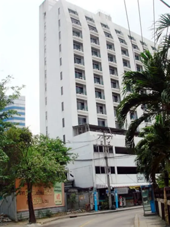 วัฒนา, โรงแรม