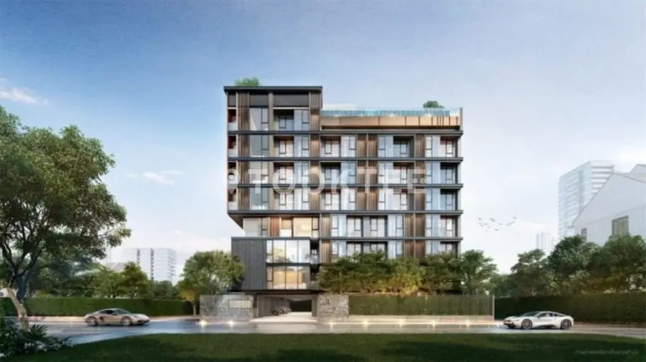 ลอยด์ ศูนย์วิจัย-ทองหล่อ