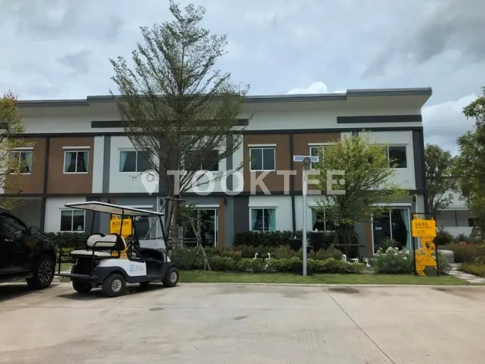 ไลโอ บลิสซ์ เพชรเกษม-บางแค