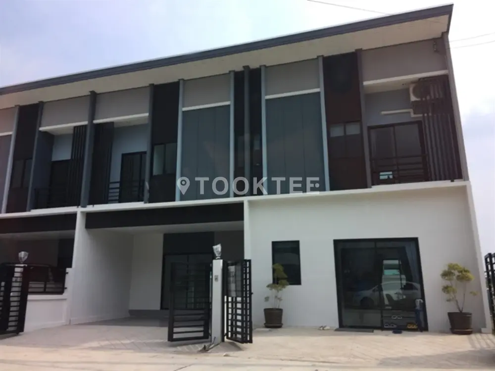 เดอะ ริว่า (วงแหวน-ลำลูกกา คลอง 5)