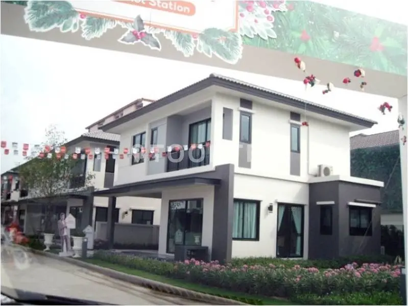 บริทาเนีย คูคต สเตชั่น