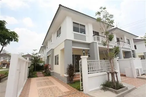 วิลล่า รามอินทรา ดิเอ็กซ์คลูซีฟ โซน