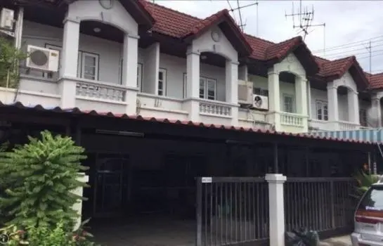 บ้านอรุณธร