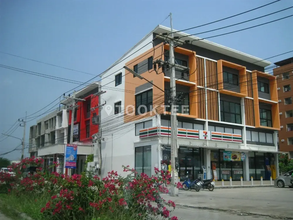 ดีคิวบ์ @ พหลโยธิน-นวนคร